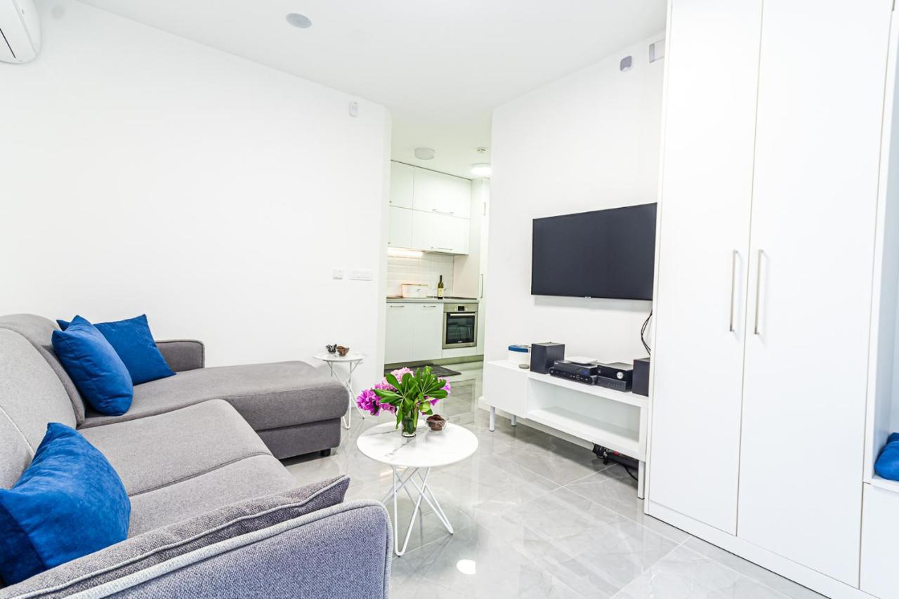 Miramare Apartments Przno Екстер'єр фото