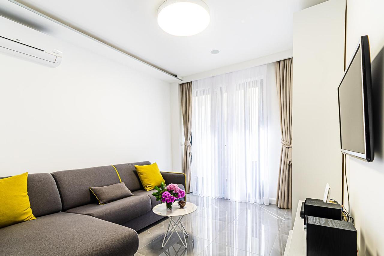 Miramare Apartments Przno Екстер'єр фото