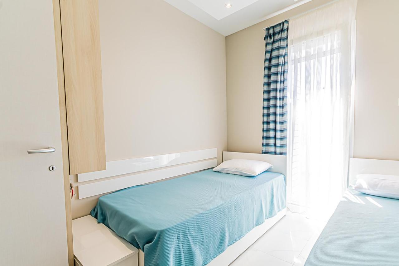 Miramare Apartments Przno Екстер'єр фото